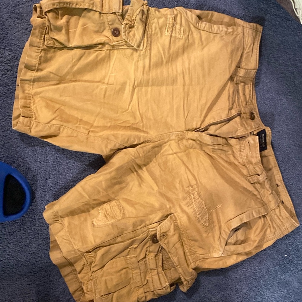 American Eagle distressed cargo shorts